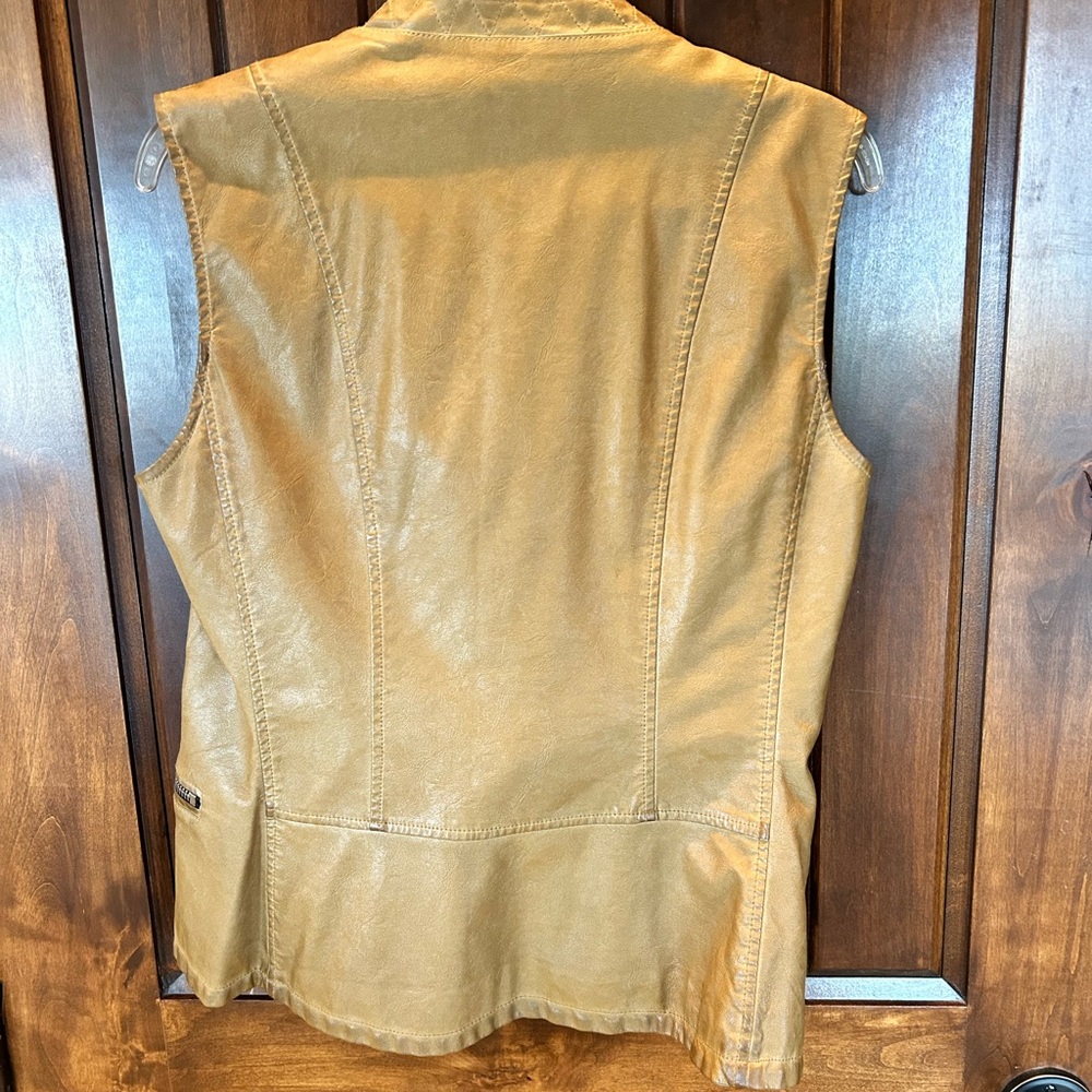 Christina Tan Leather Sleeveless Moto Vest - Picture 4 of 6